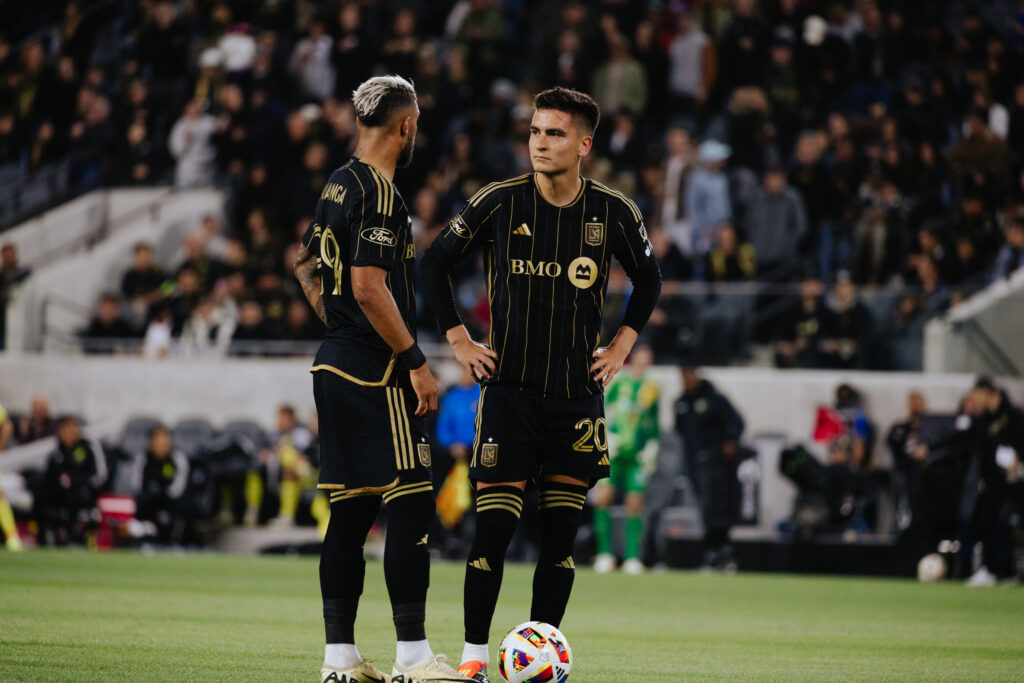 nhan-dinh-soi-keo-colorado-vs-los-angeles-luc-10h00-ngay-19-2-2025