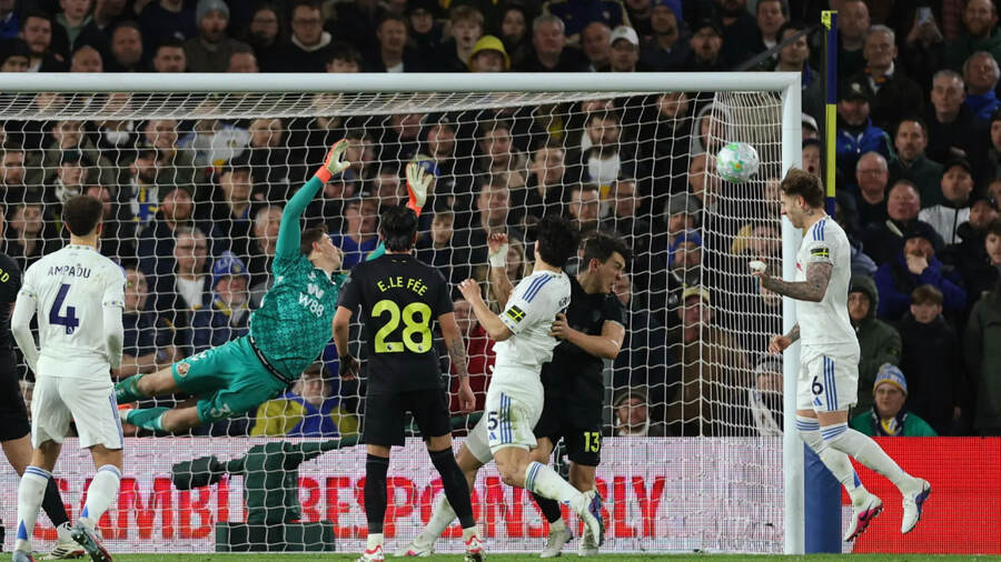 Leeds United vs Sunderland (02:30 – 04/03) | Xem lại trận đấu